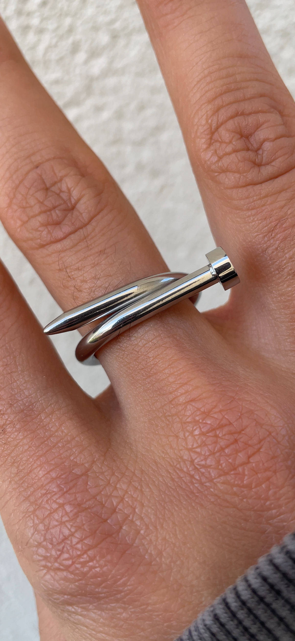 Small Push ring