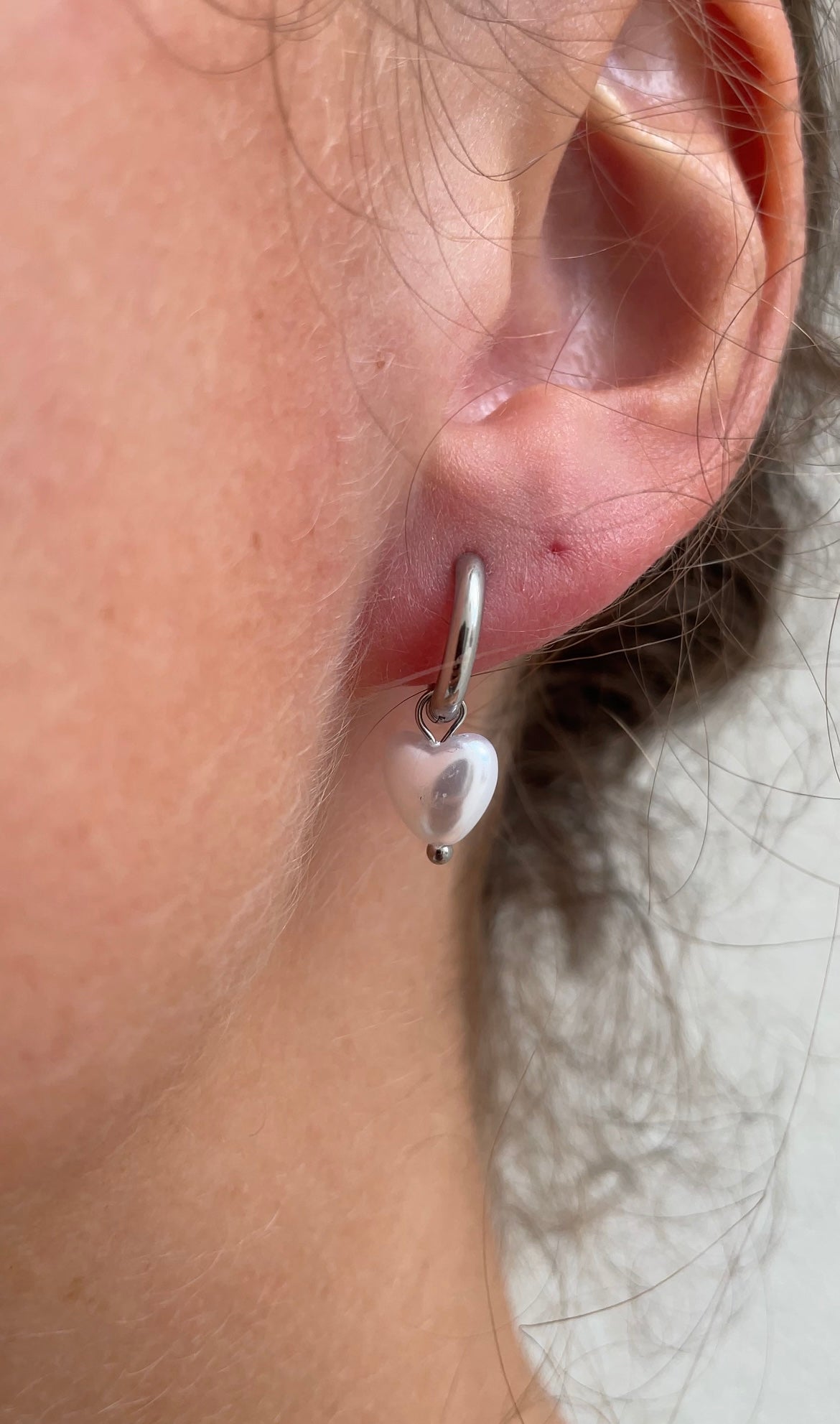 Small dangling heart earrings