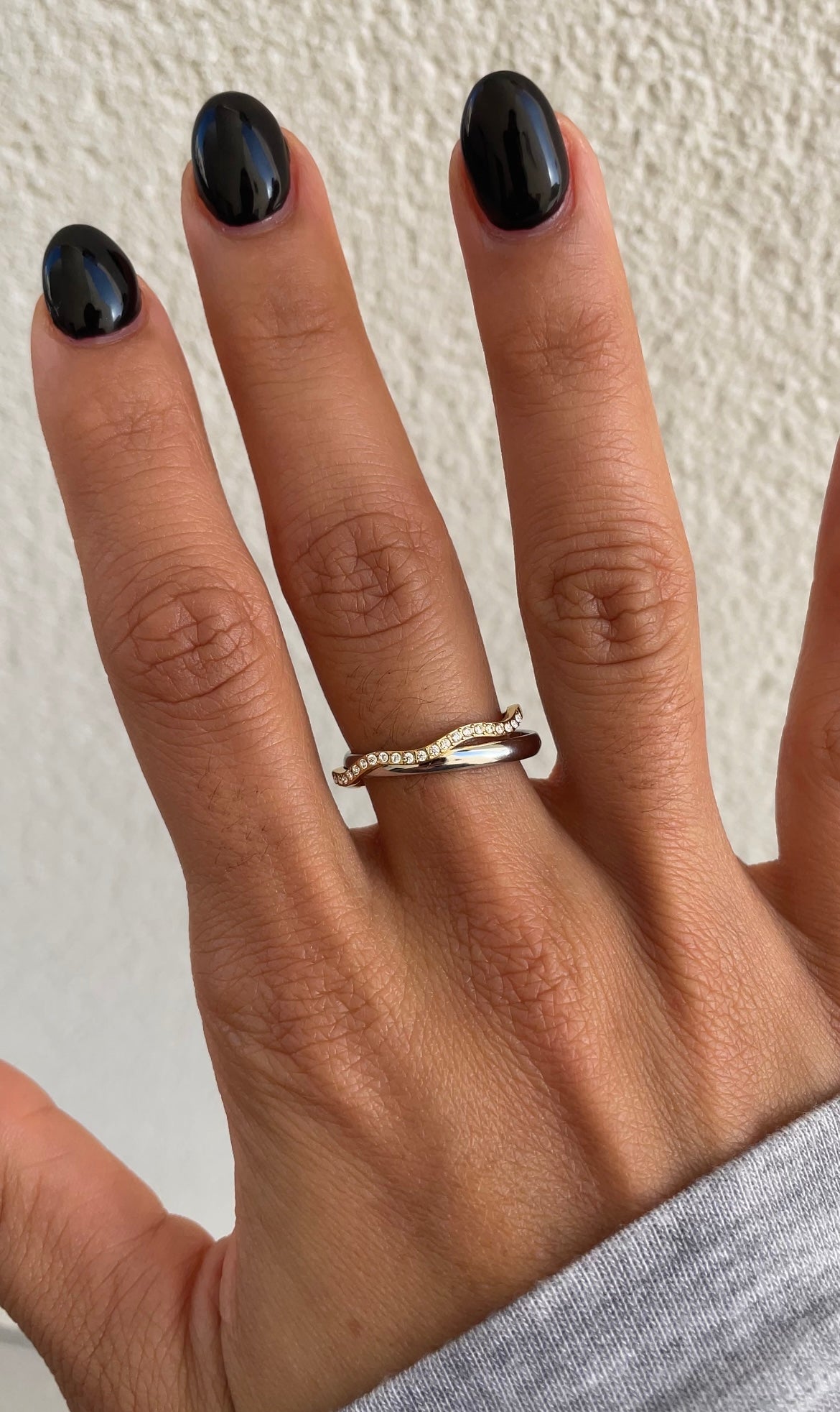 Thin wave ring