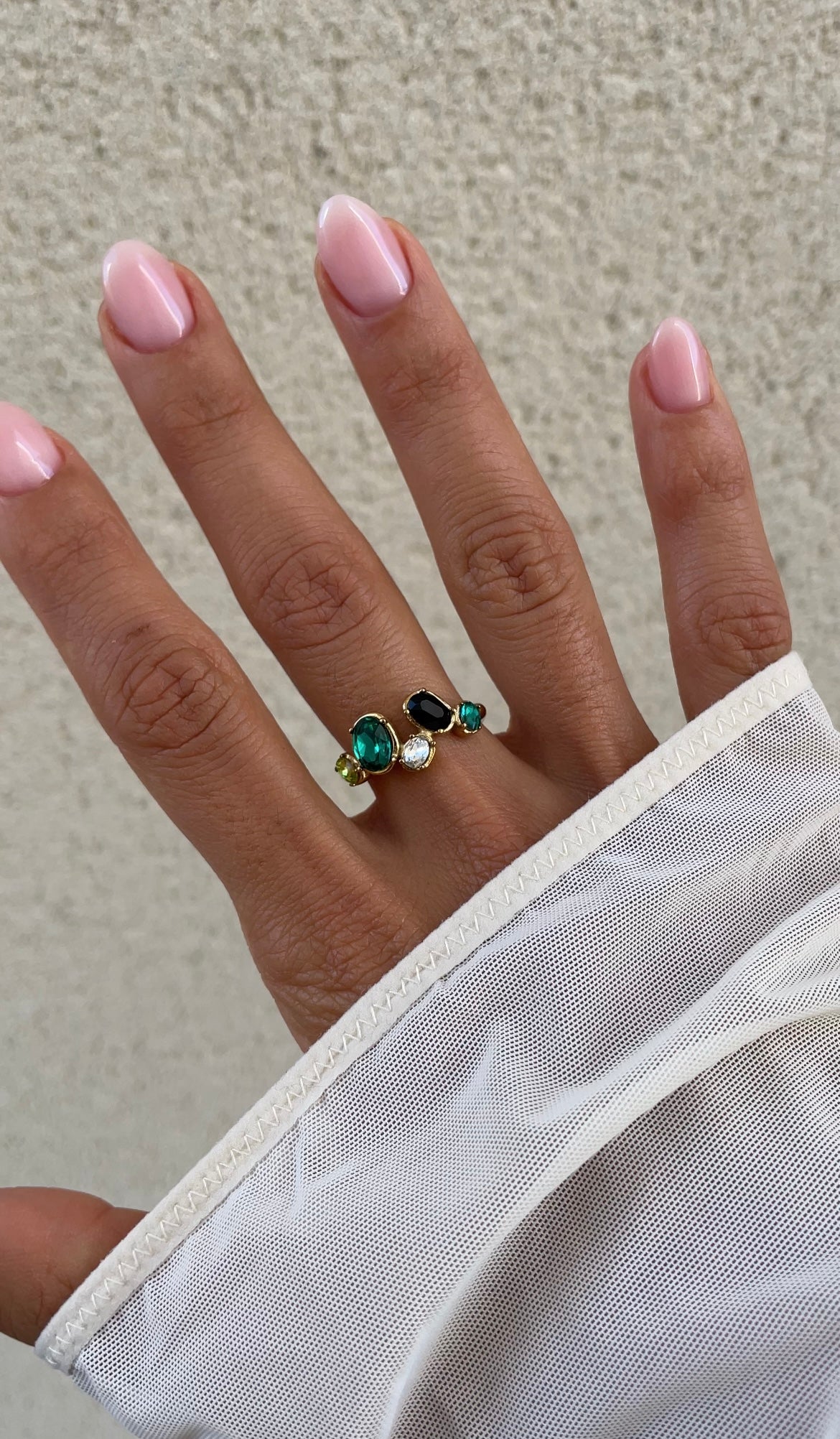Colored gems ring