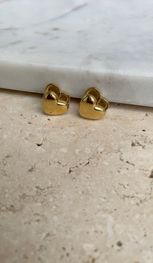 Mini heart earrings