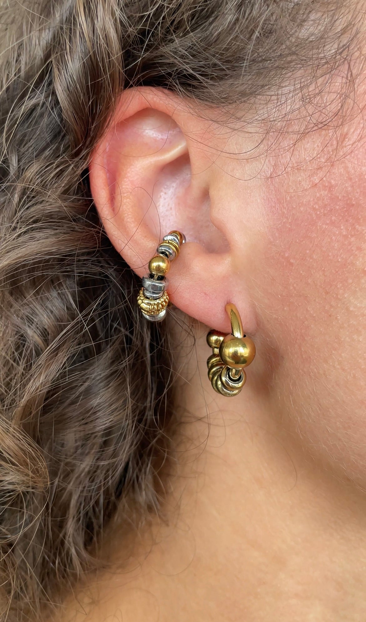 Anémone ear cuff