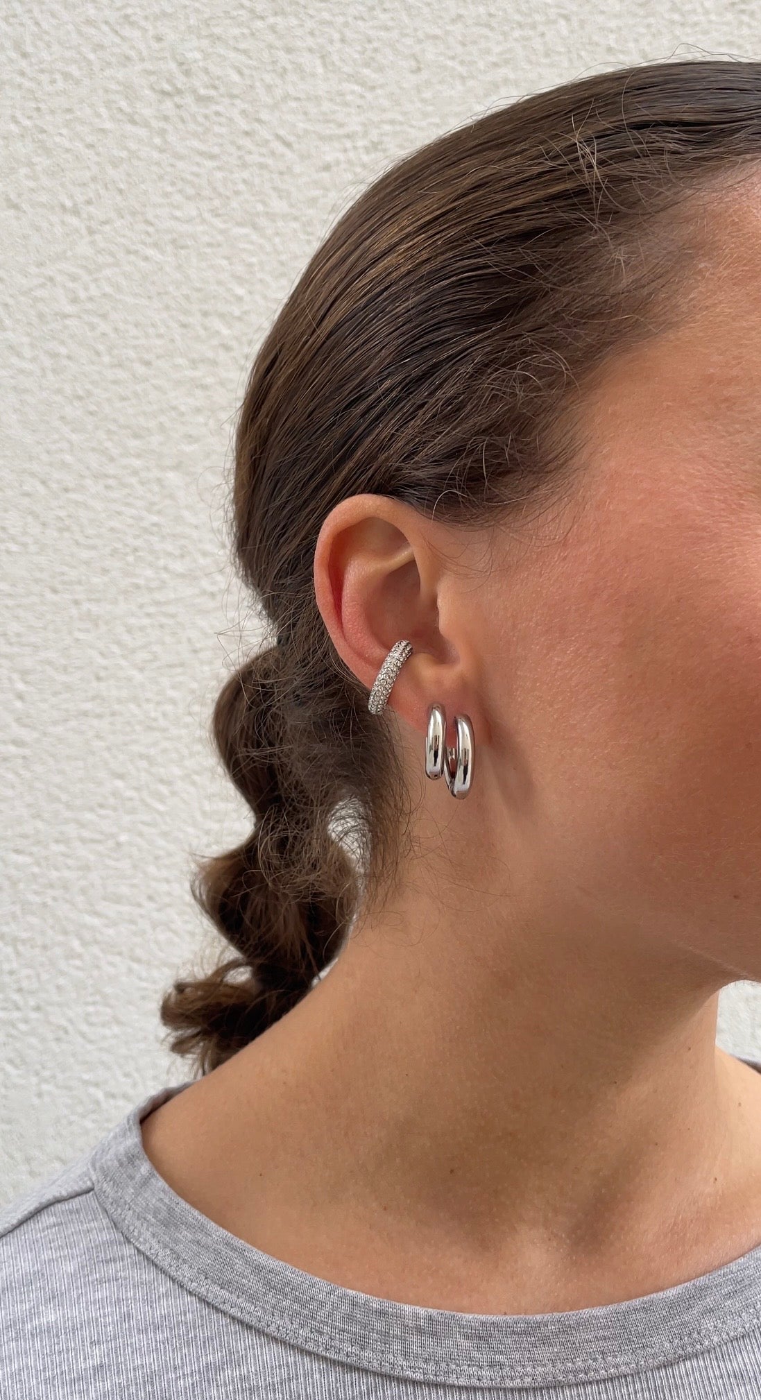 Classic gems ear cuff