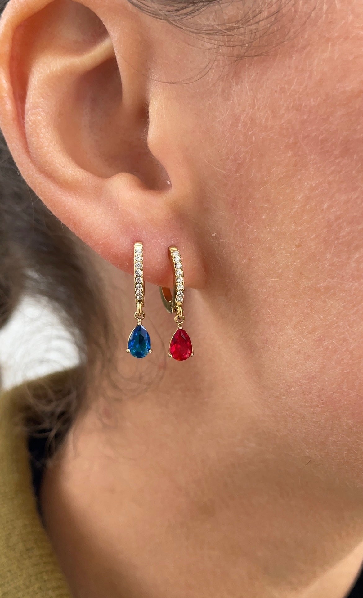 Mono drop earrings