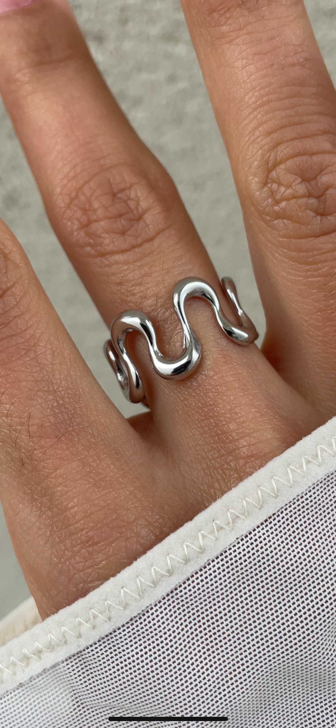 Zag ring