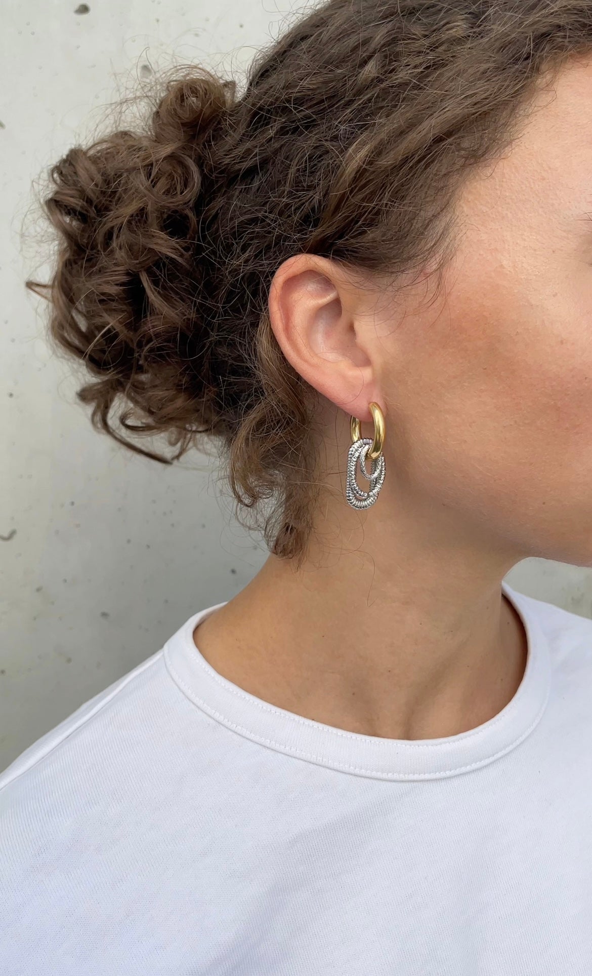 Multiple oval x hoops