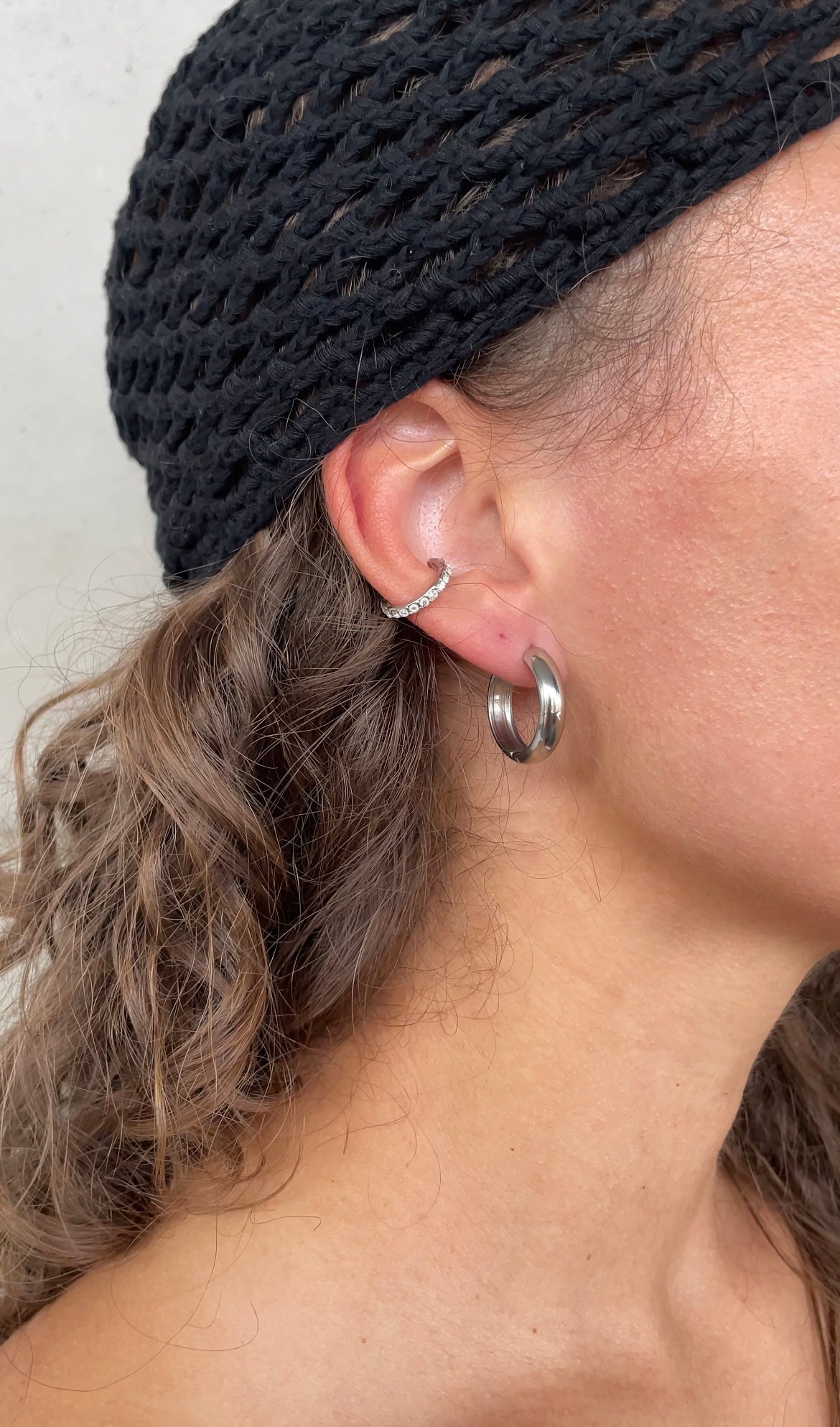Thin gems ear cuff