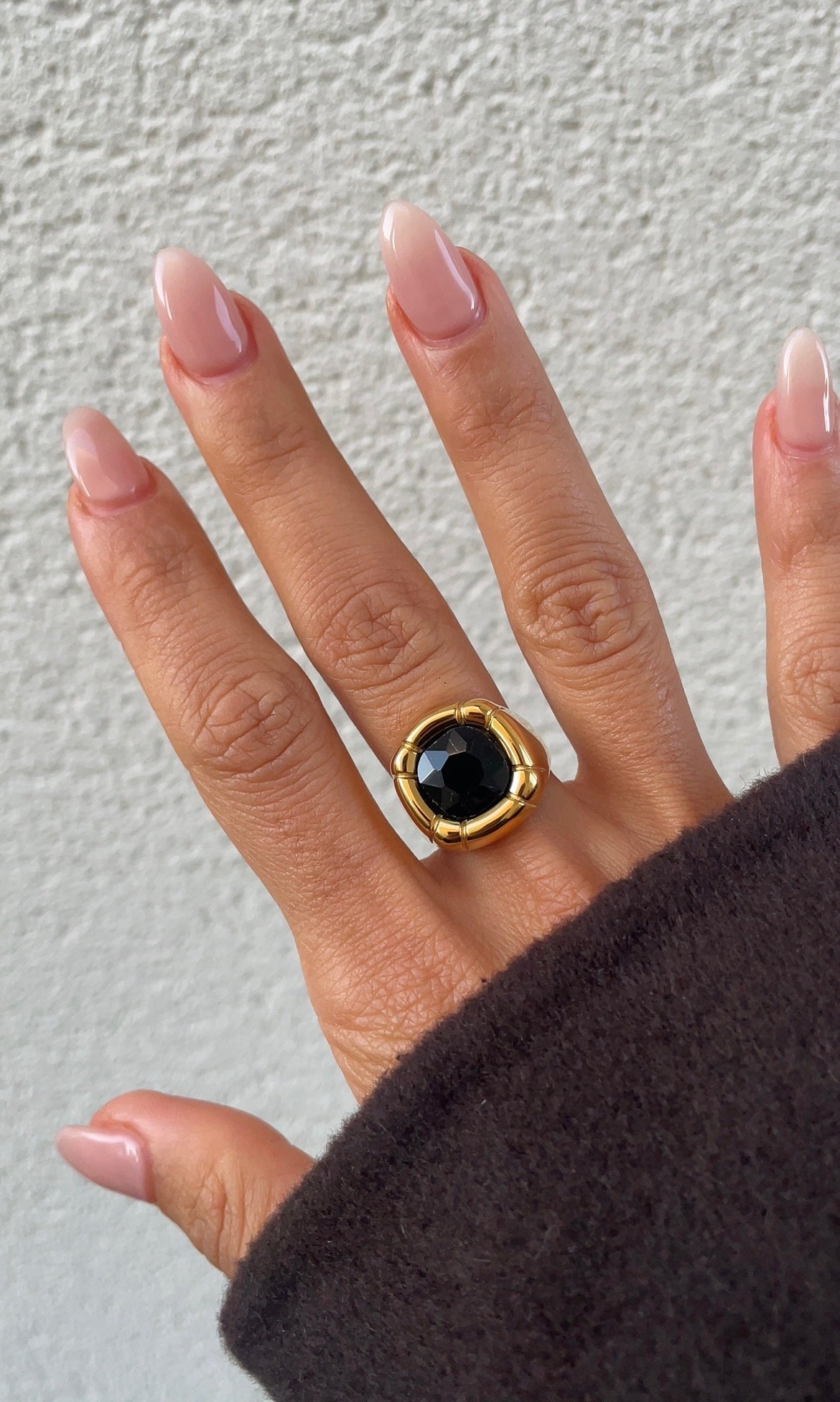 Versailles ring