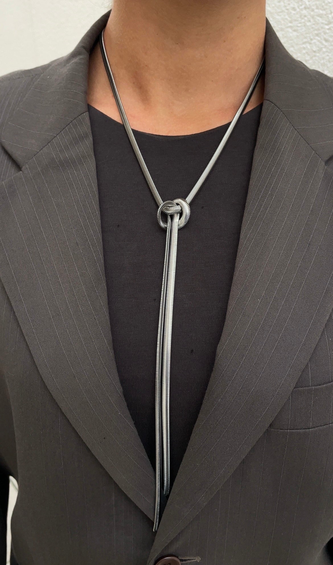 Knot snake necklace