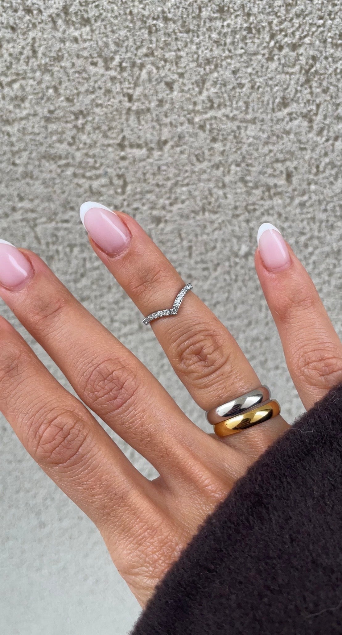 Victory phalange ring