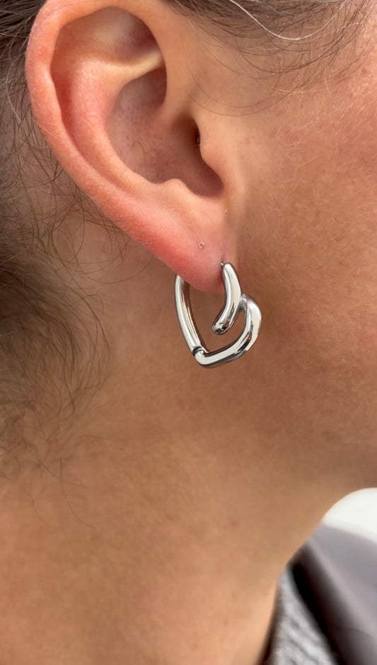 Enroll heart earrings