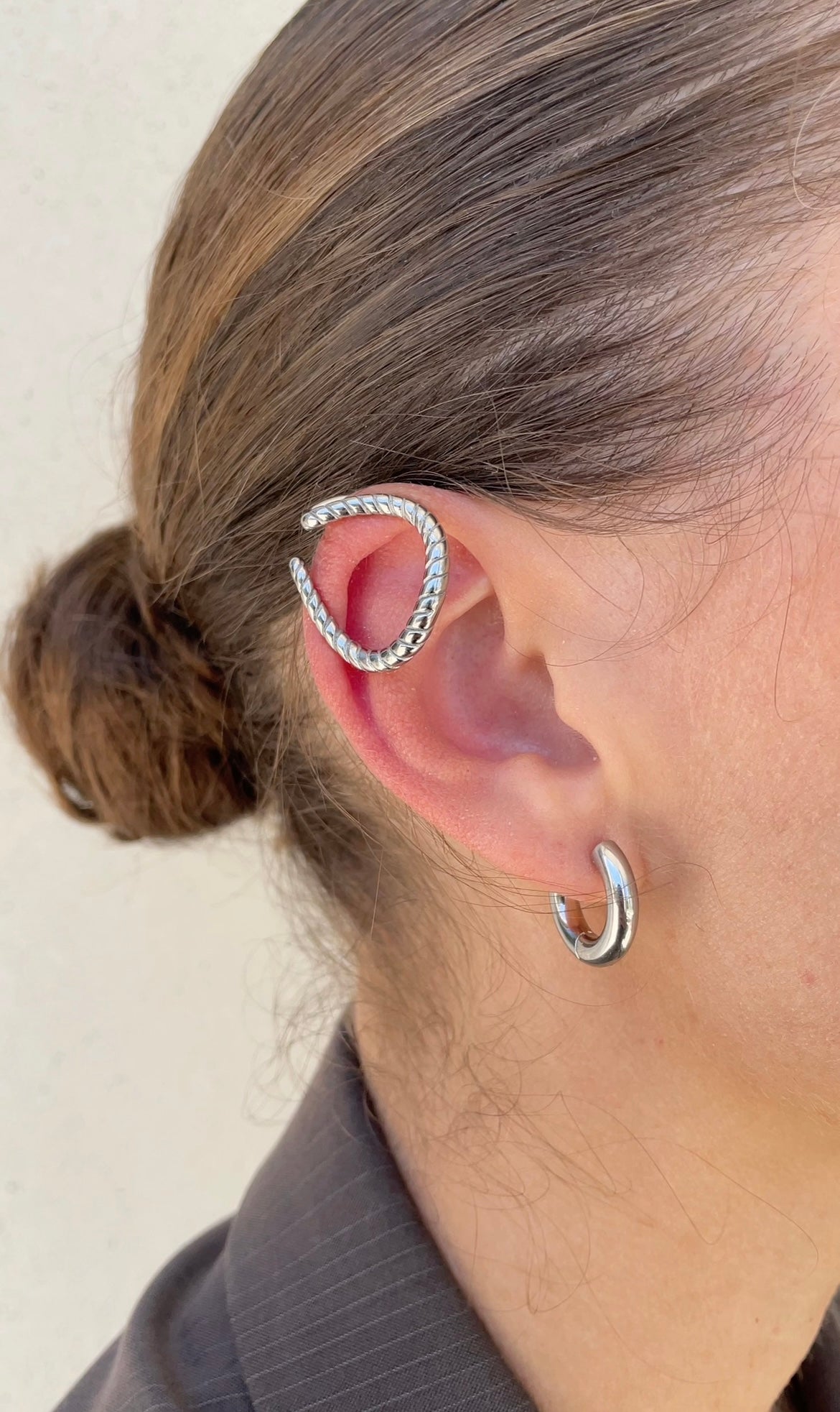 Striped ear cuff