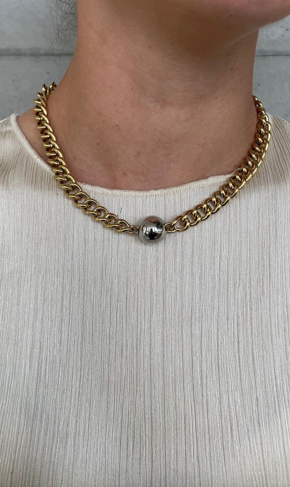 Middle Pearl necklace