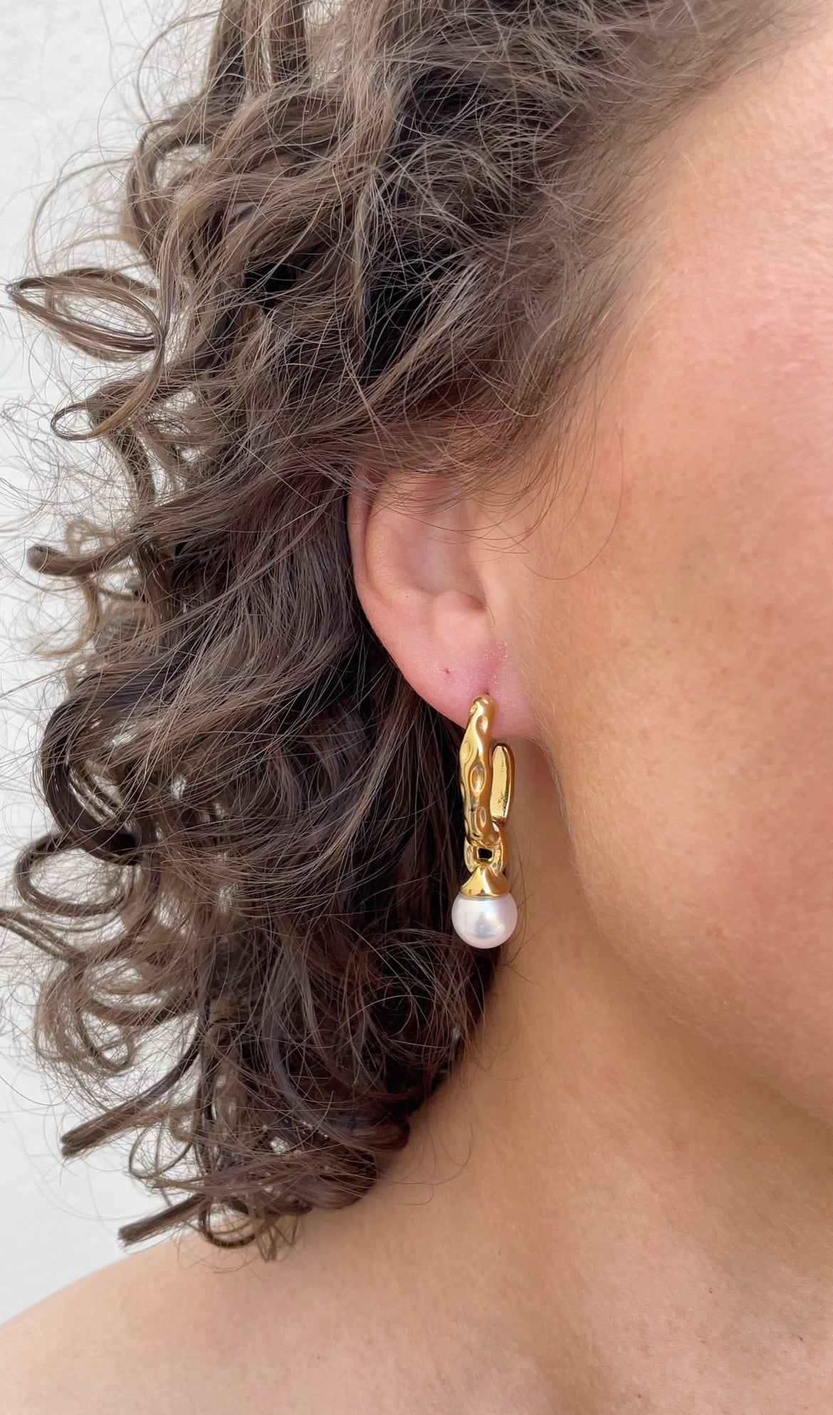 Bubble pearl earrings
