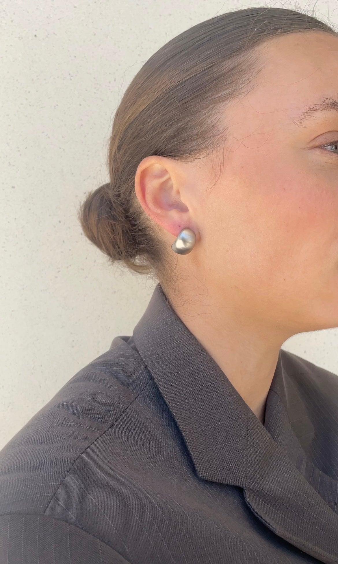 Mate drop earrings