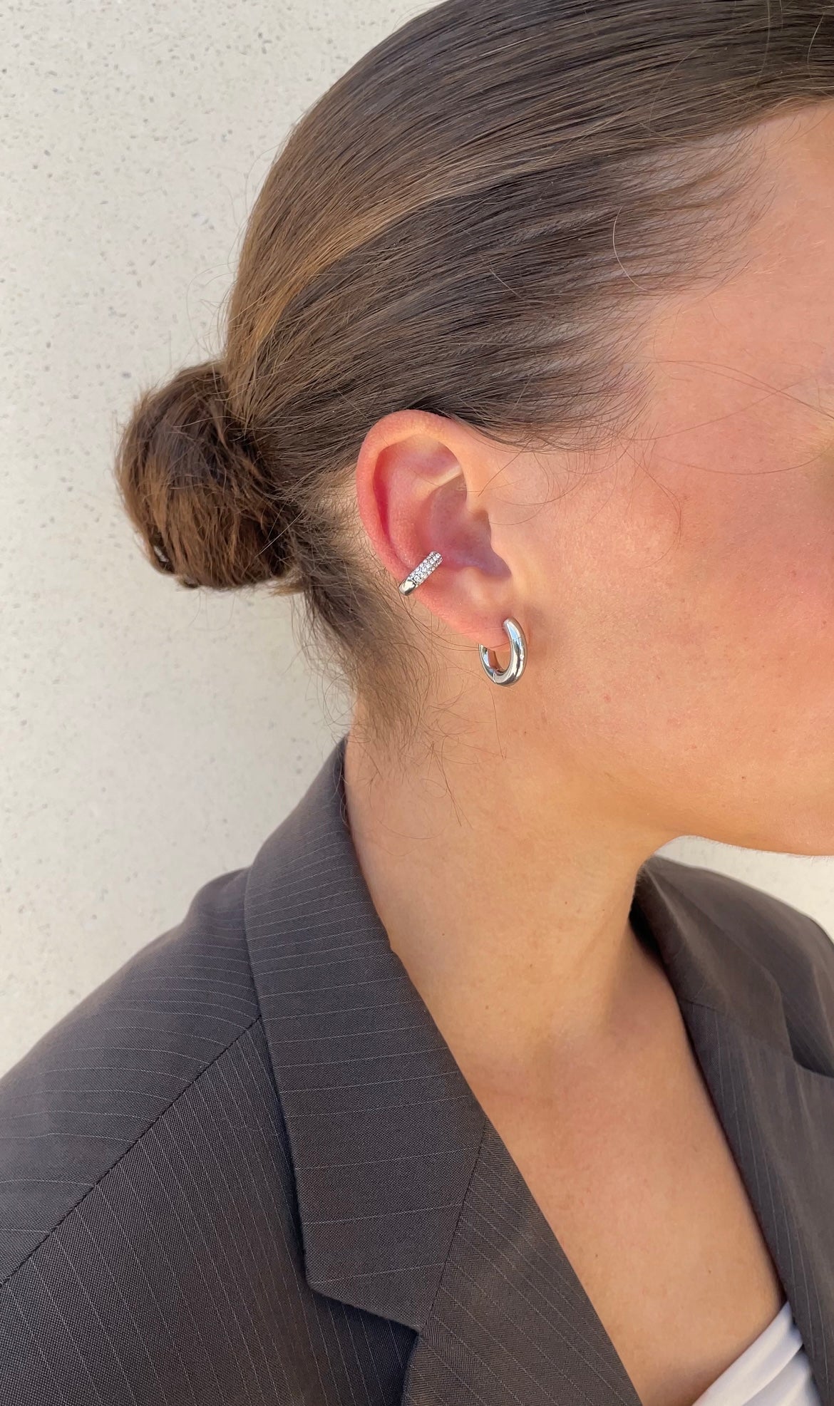 Semi gems ear cuff
