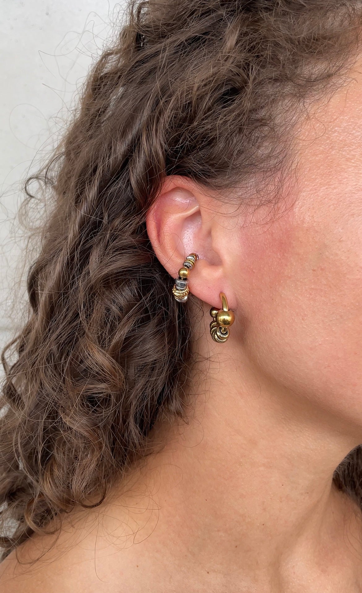 Anémone ear cuff