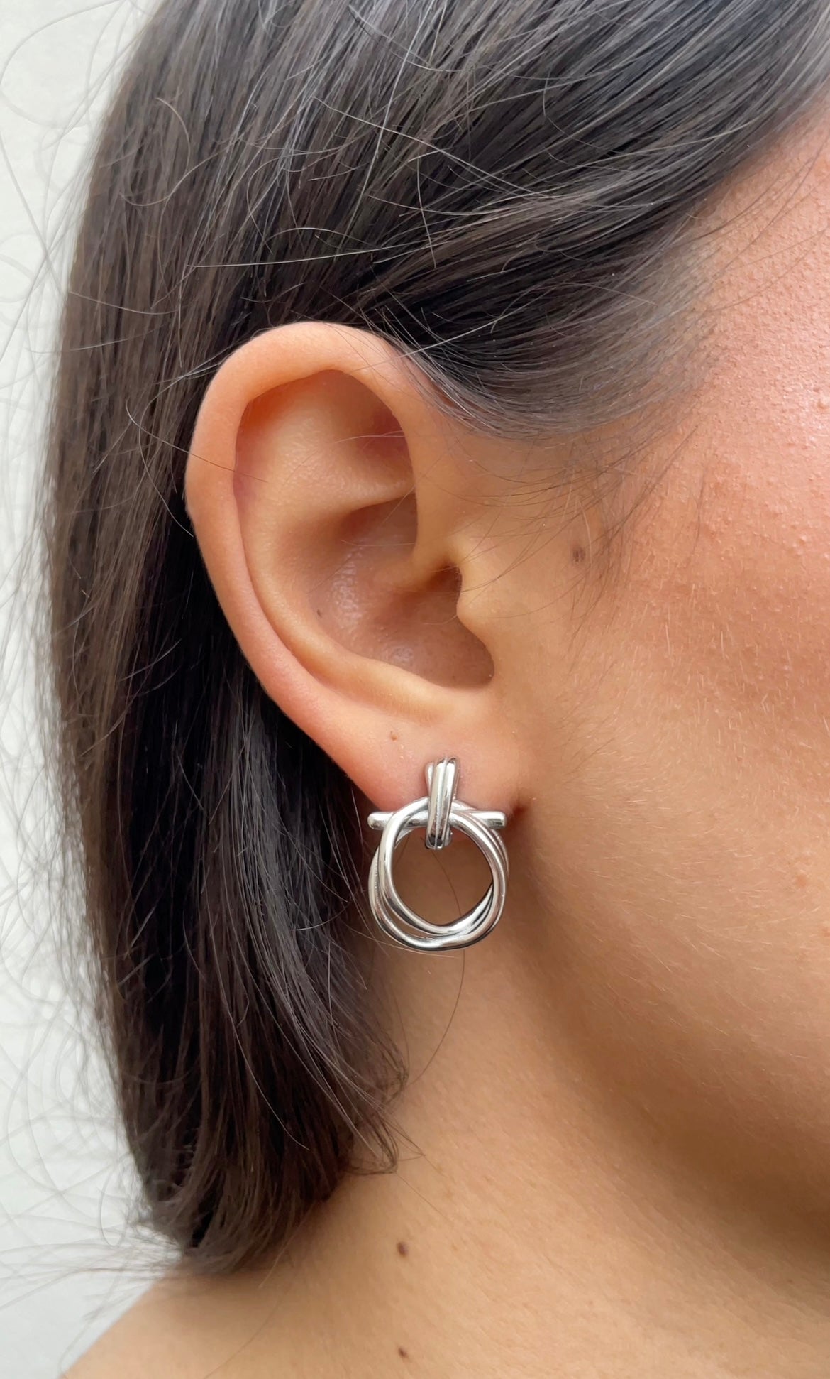 Small noeud earrings