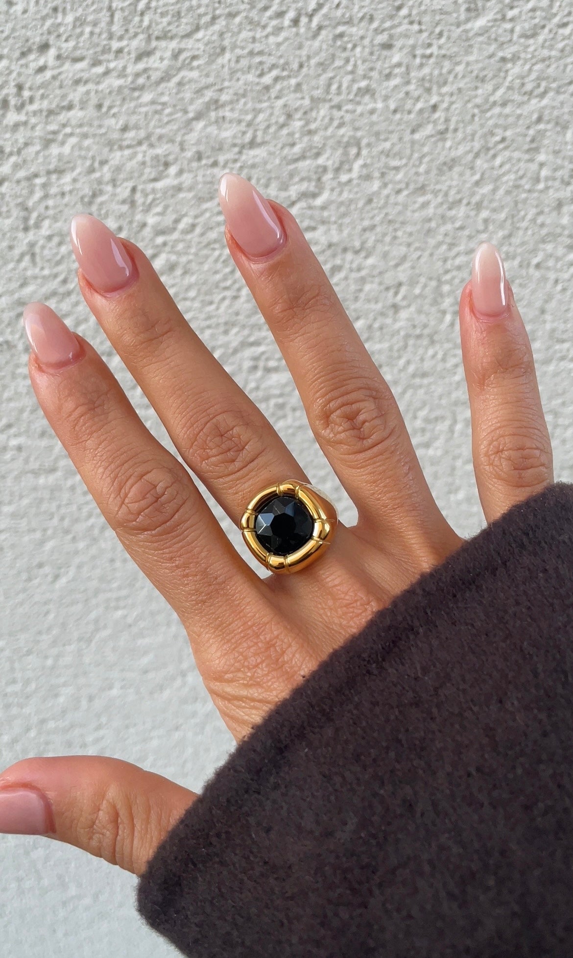 Versailles ring