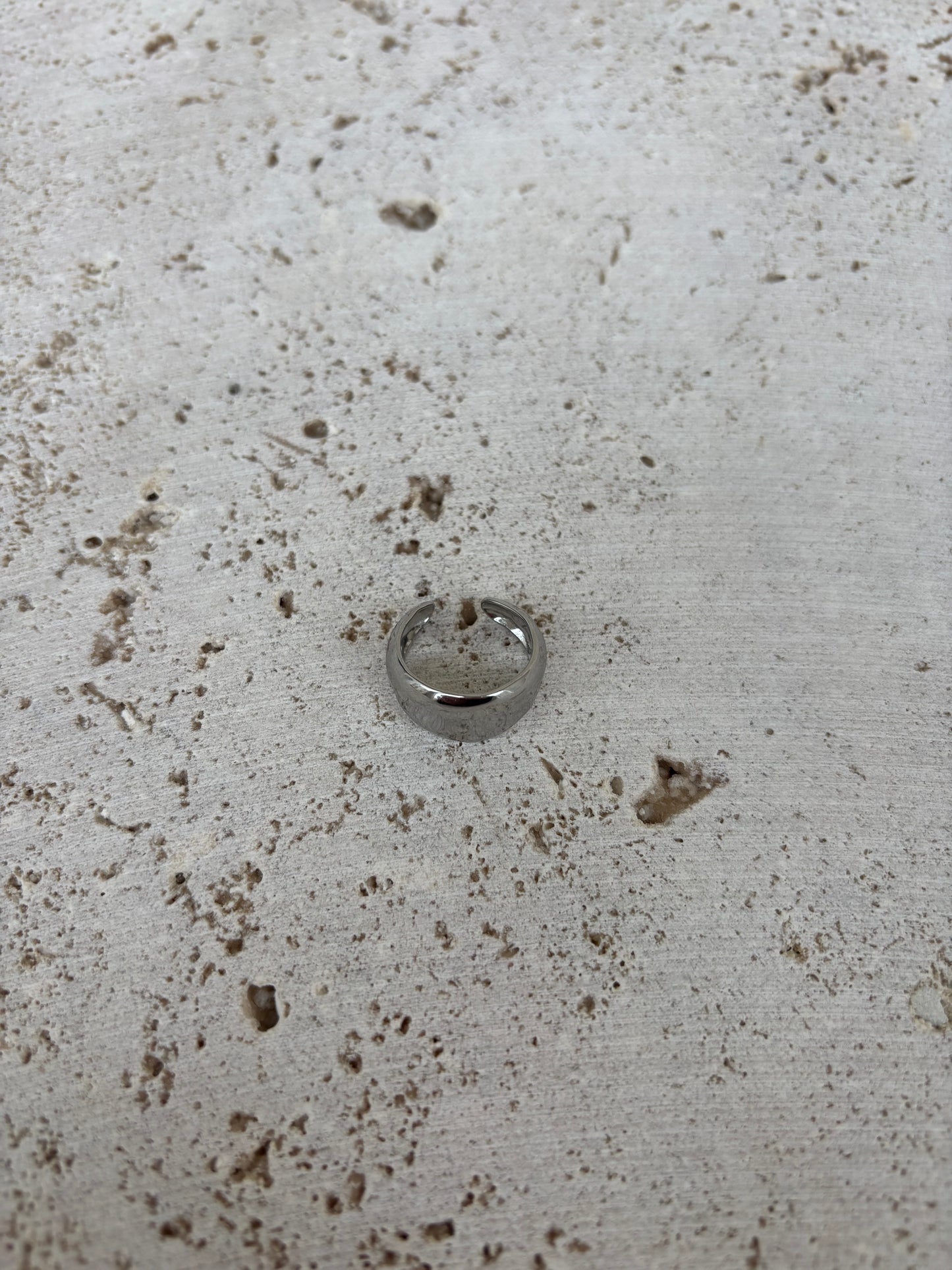 Hammered dome ring