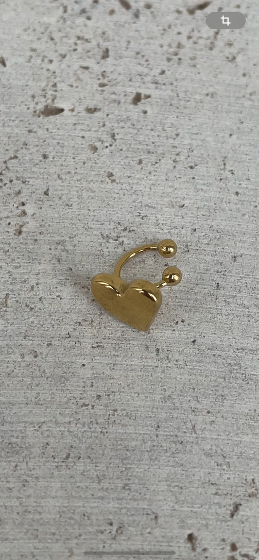 Heart ear cuff