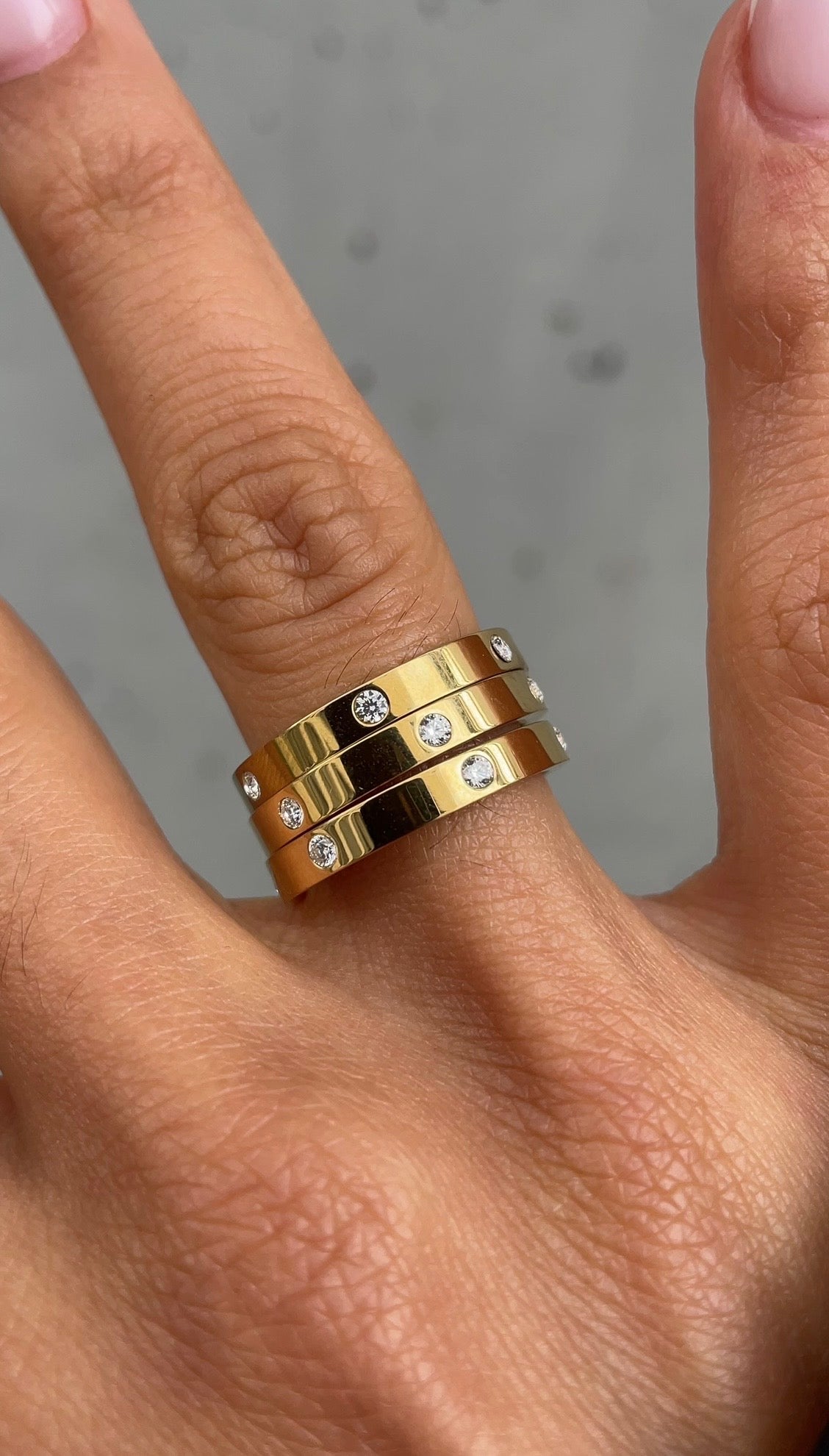 Triple gems ring