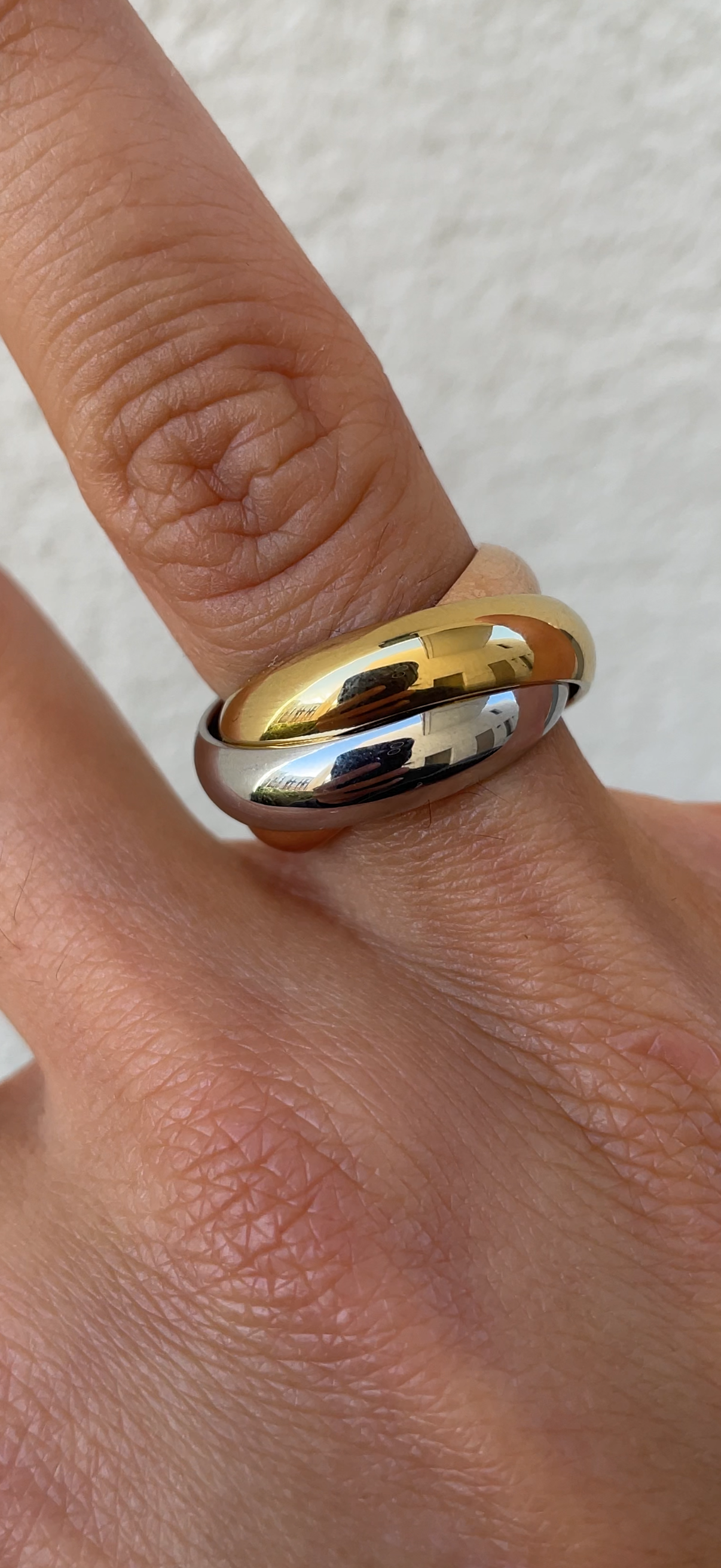 Bold laced ring