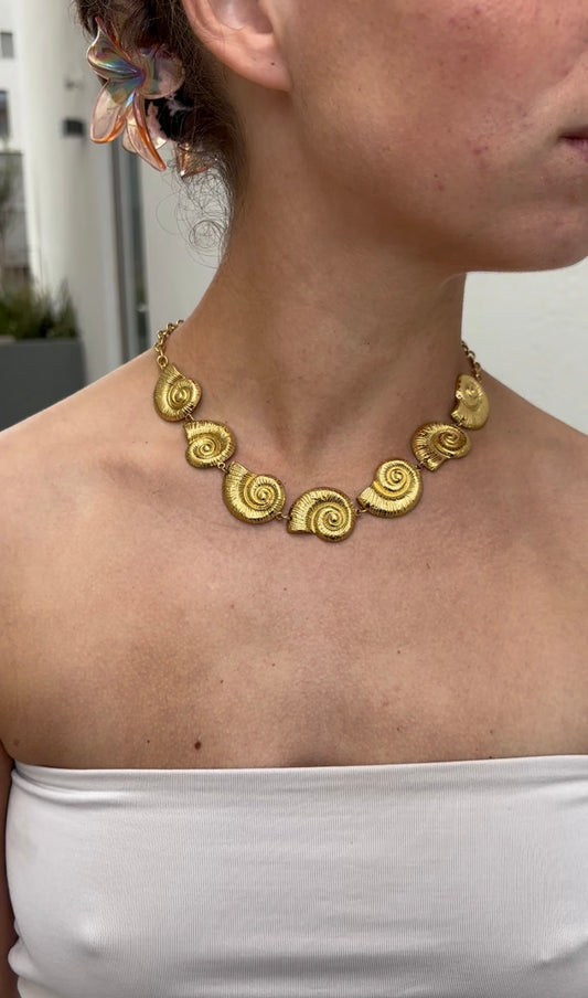 Shells necklace