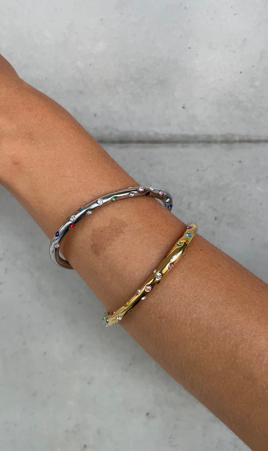 Colored bangle