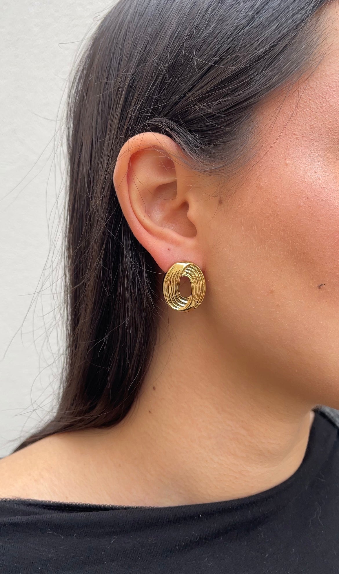 Loop earrings