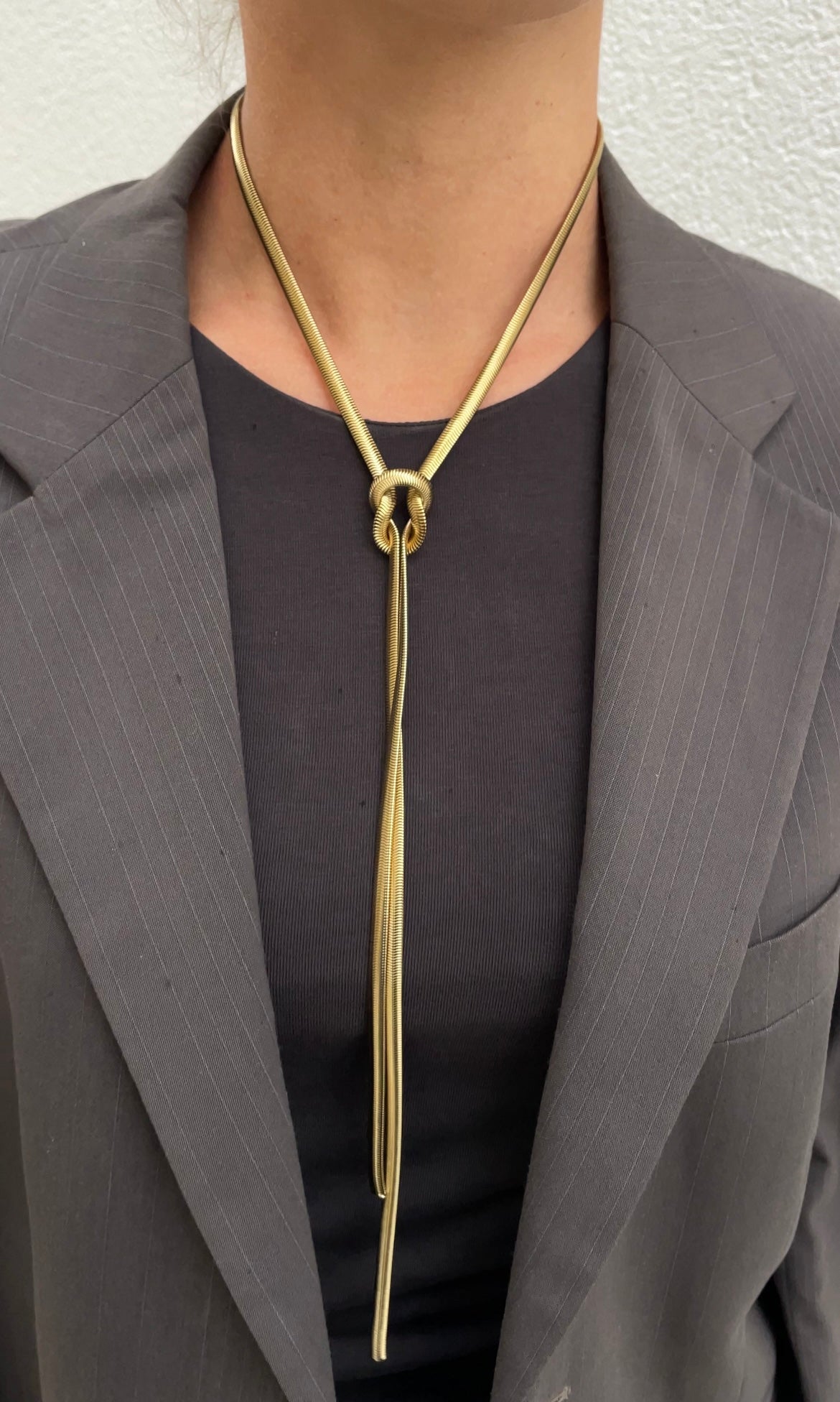 Knot snake necklace