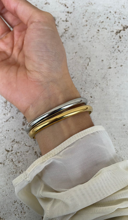 Simple bangle