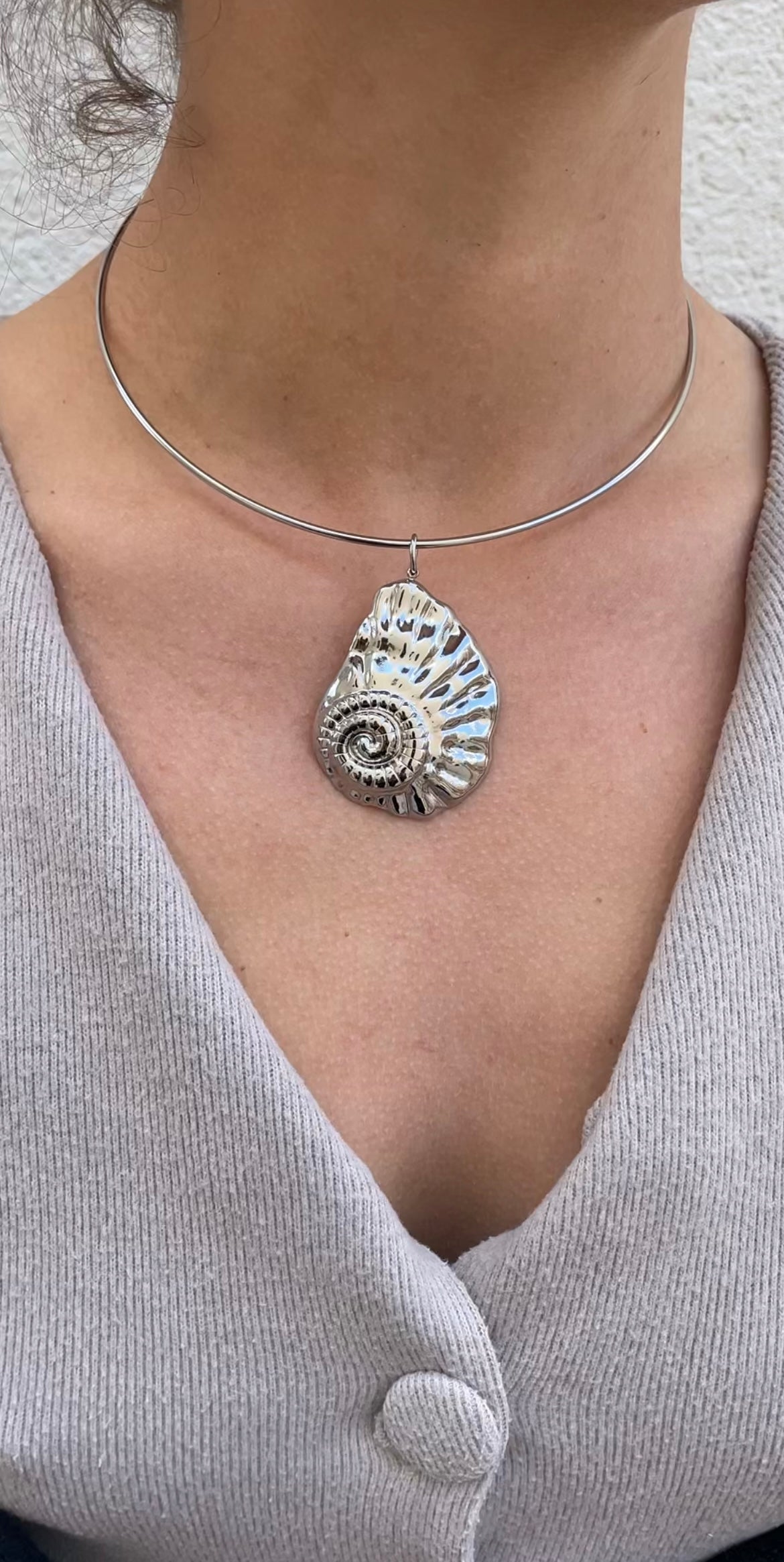 Huge shell necklace