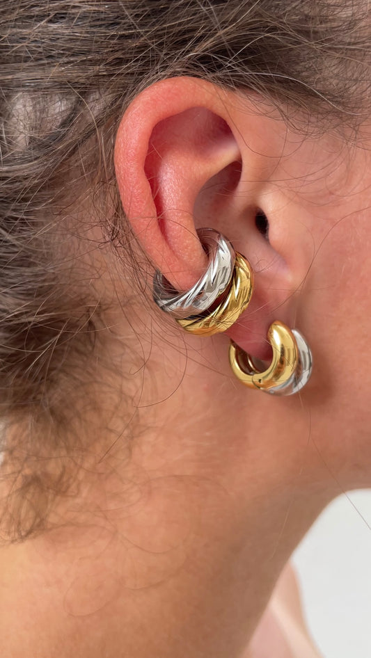 Twisted ear cuff