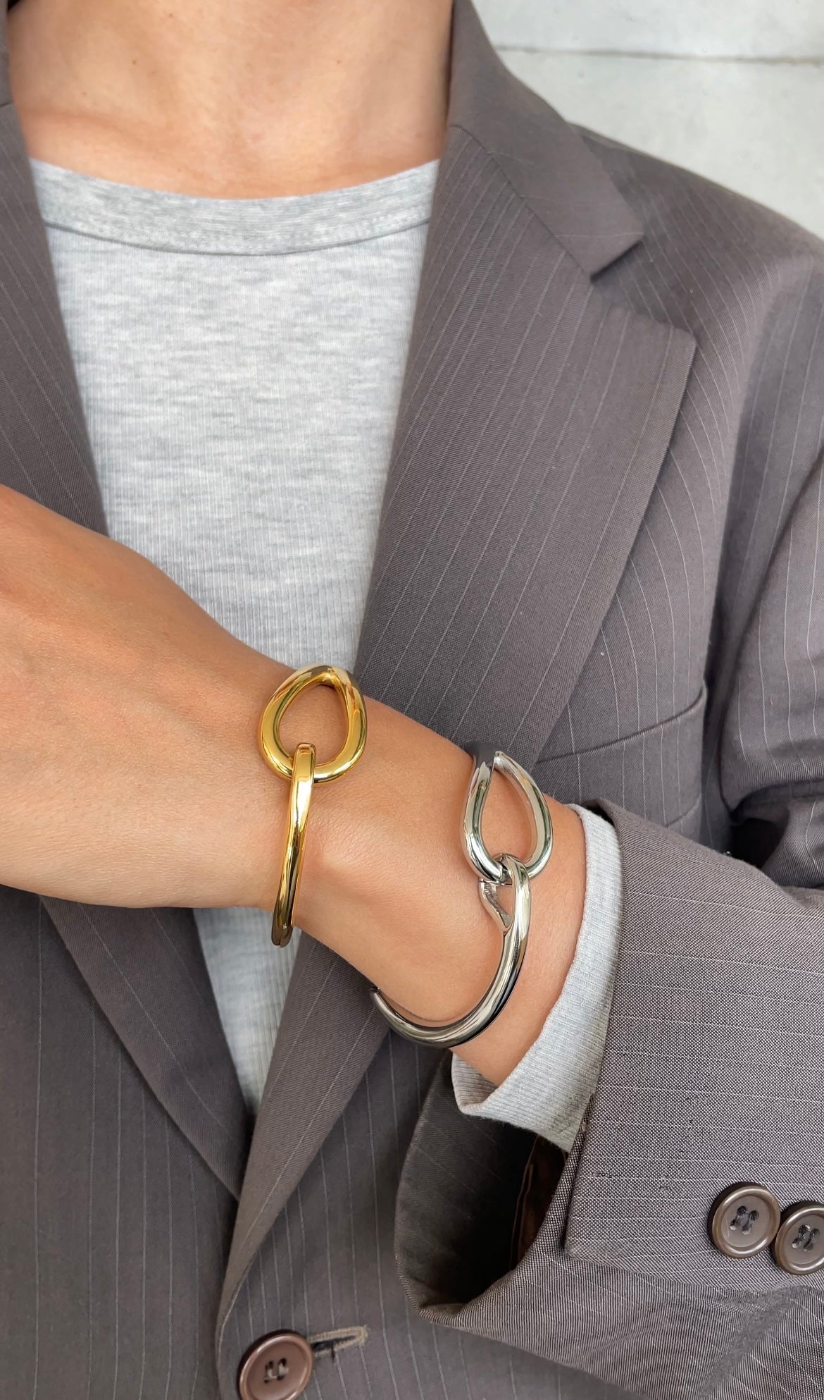 Drop bangle