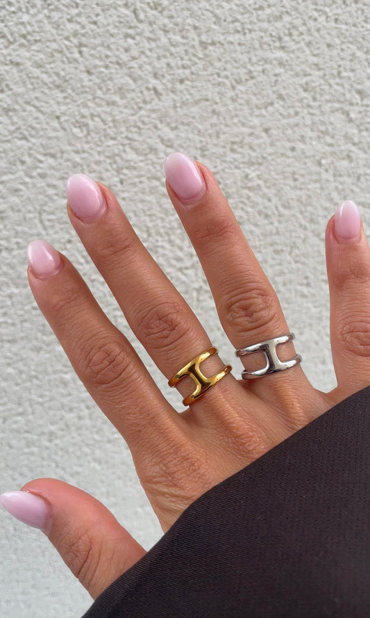 Roman ring