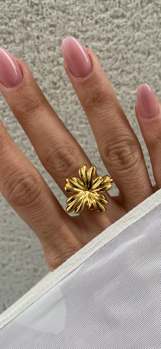 Sunflower ring