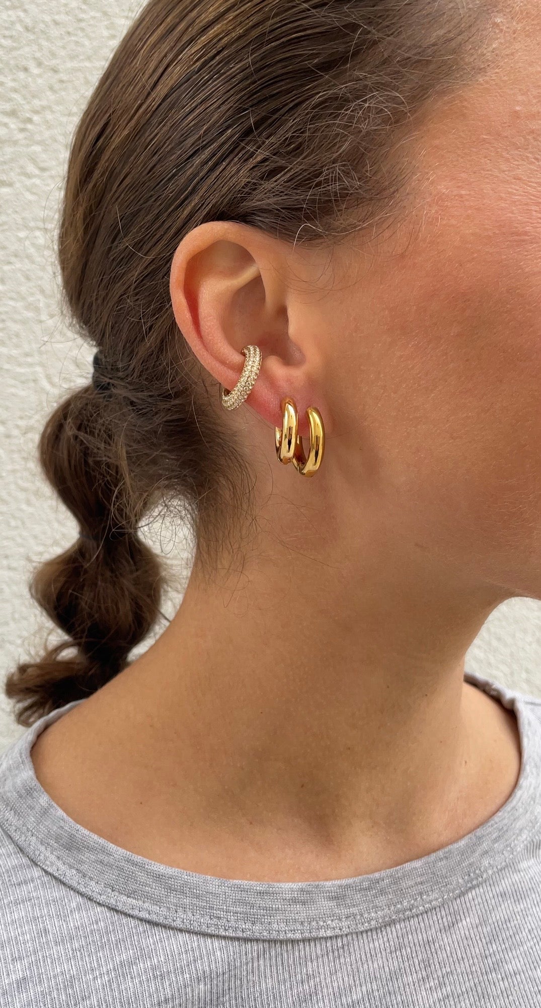 Classic gems ear cuff