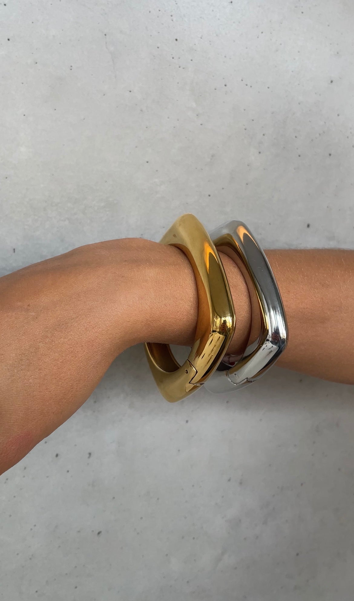 Squared bangle