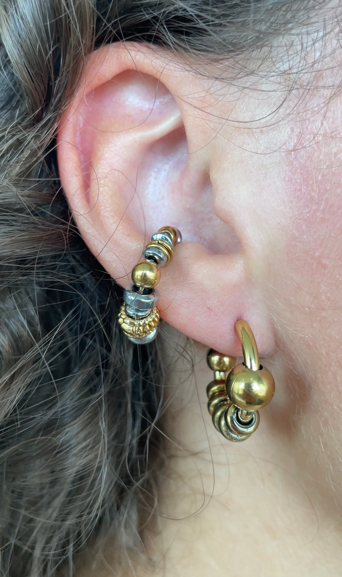 Anémone ear cuff
