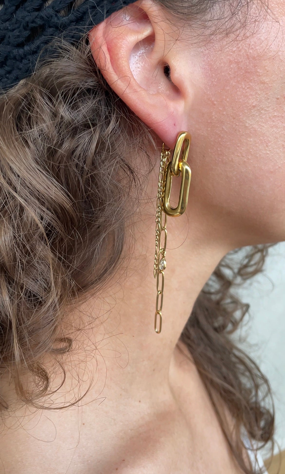 Double chain earrings