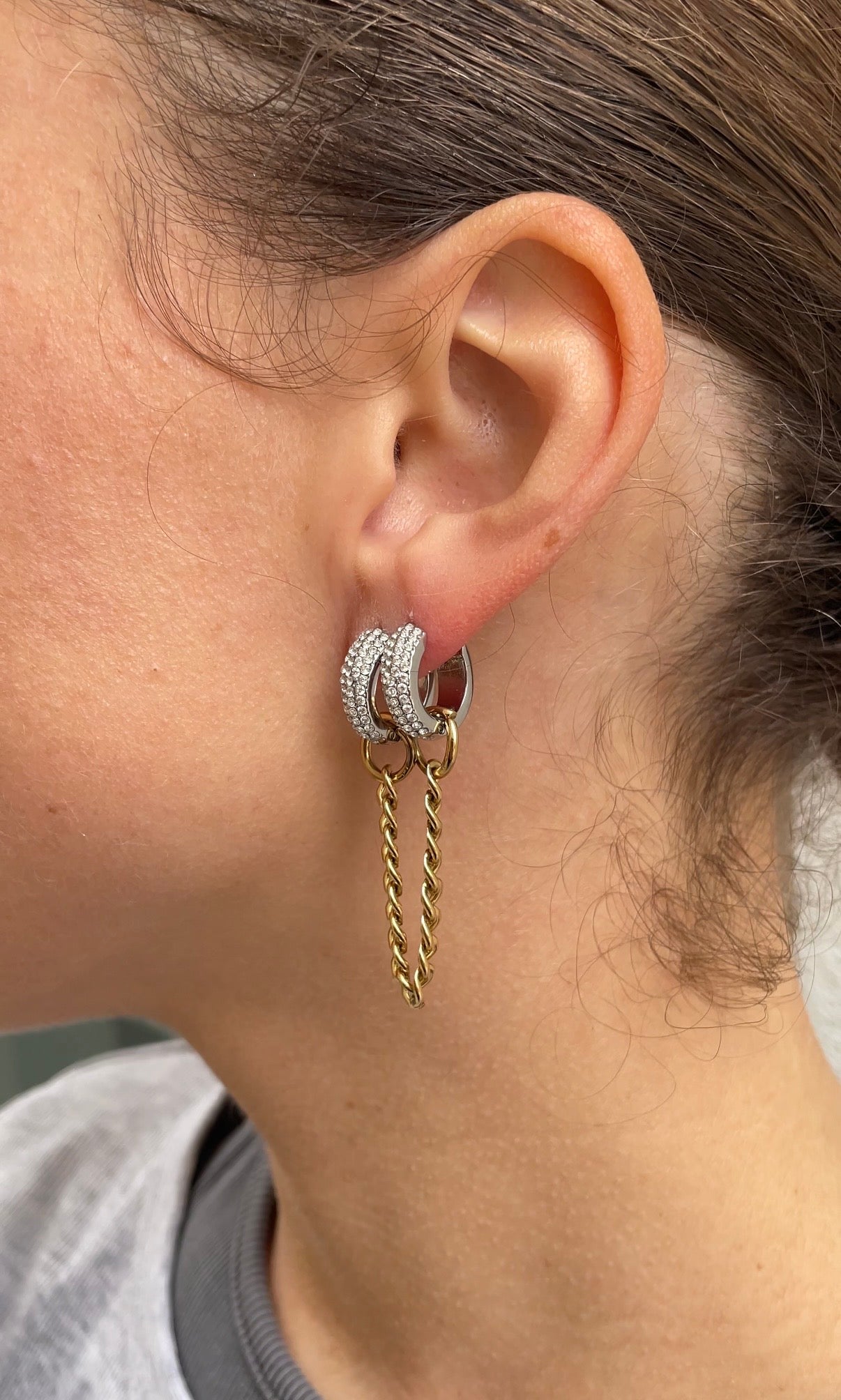 Mono gems earring