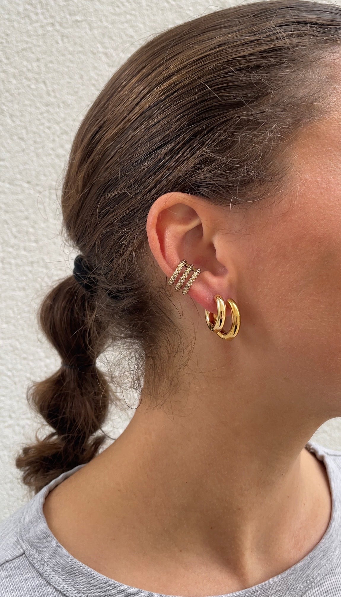 Trio gems ear cuff
