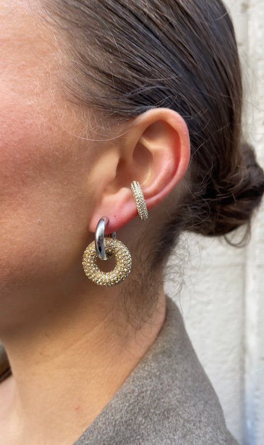 Classic gems ear cuff