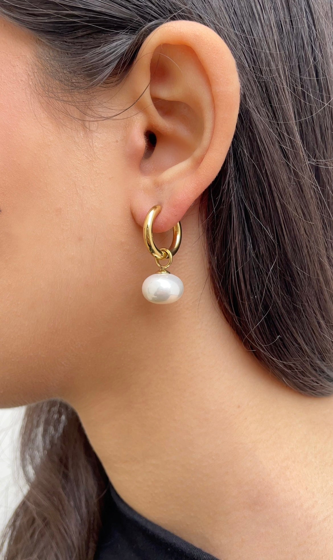 Pearl x hoops earrings