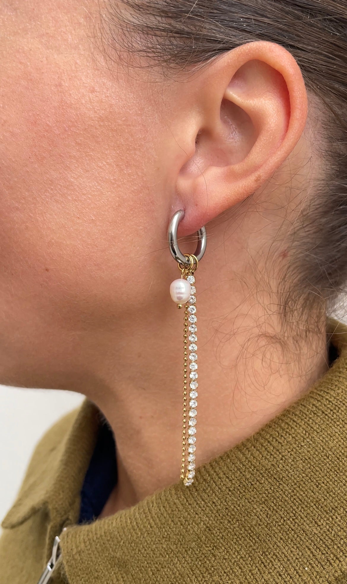 Festive earrings