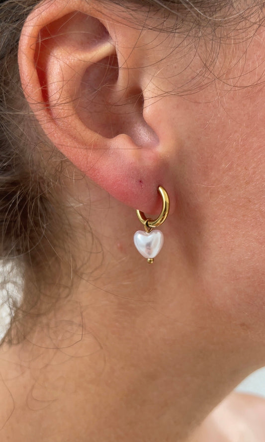 Small dangling heart earrings