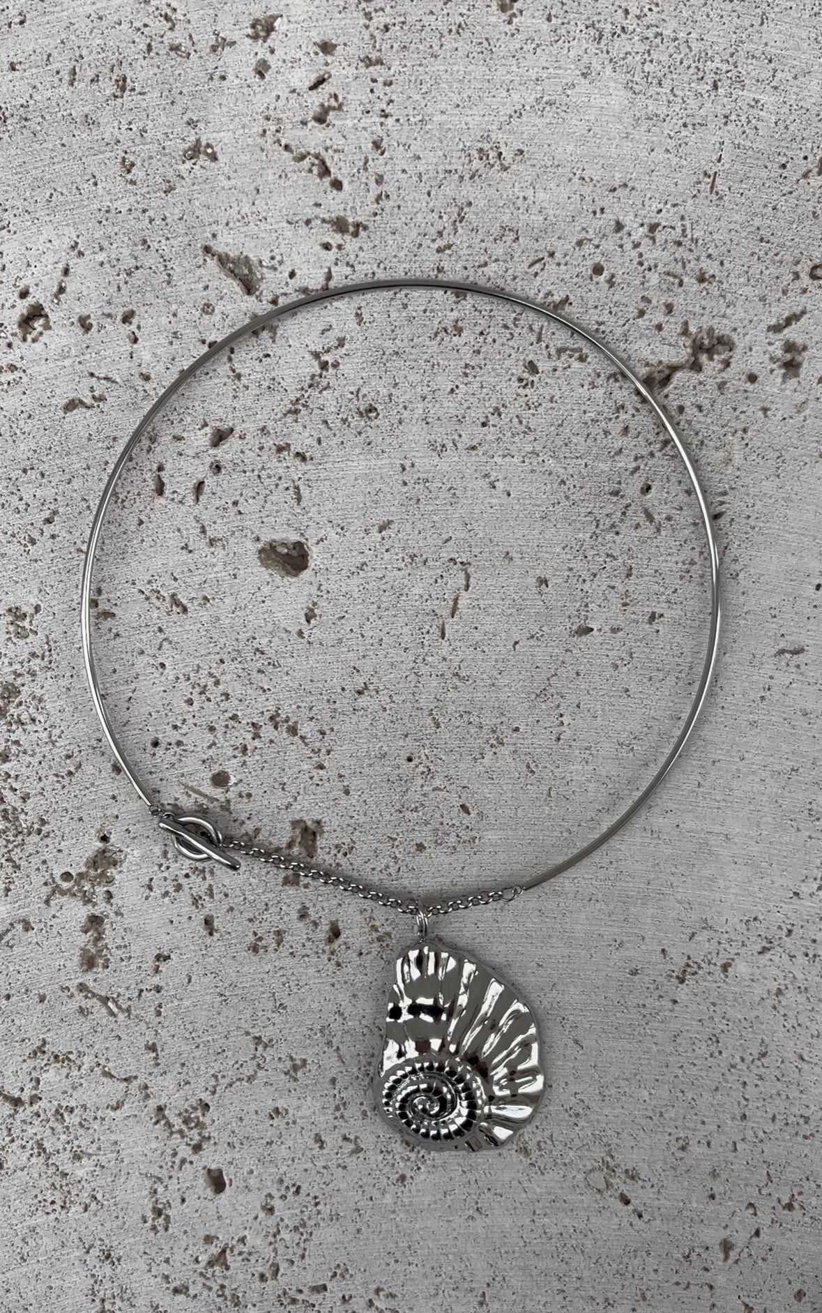 Huge shell necklace