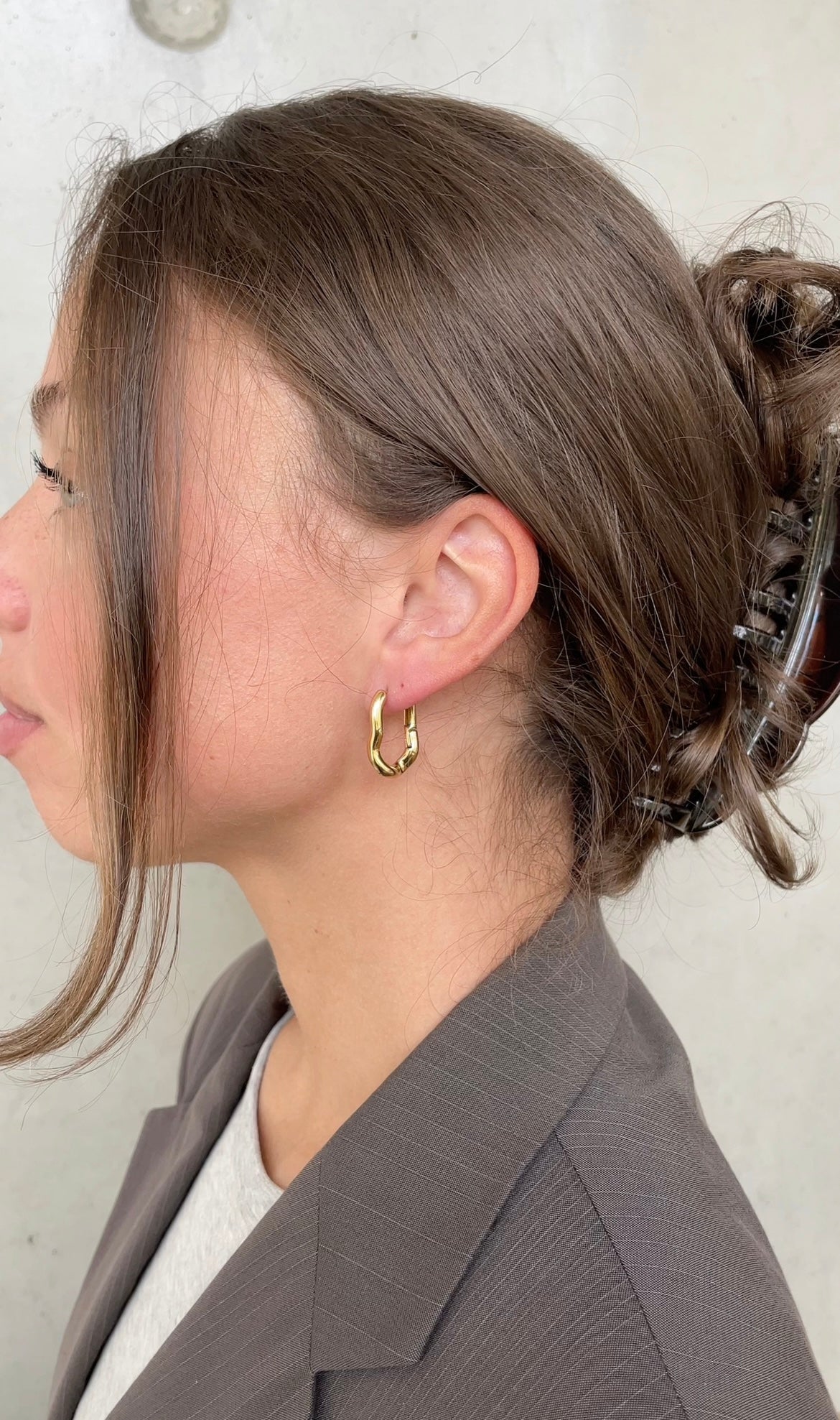 Wave oval earrings