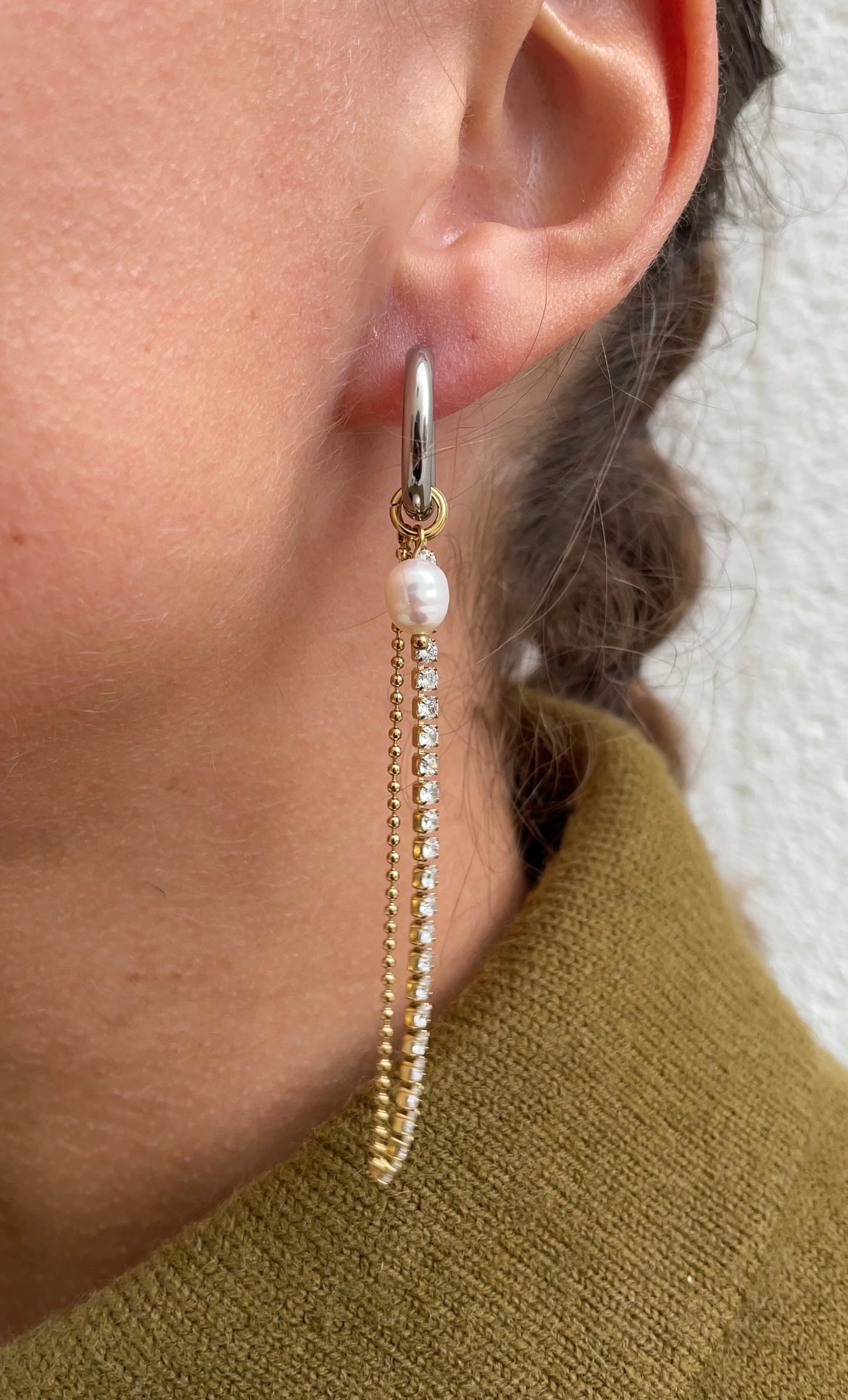 Festive earrings